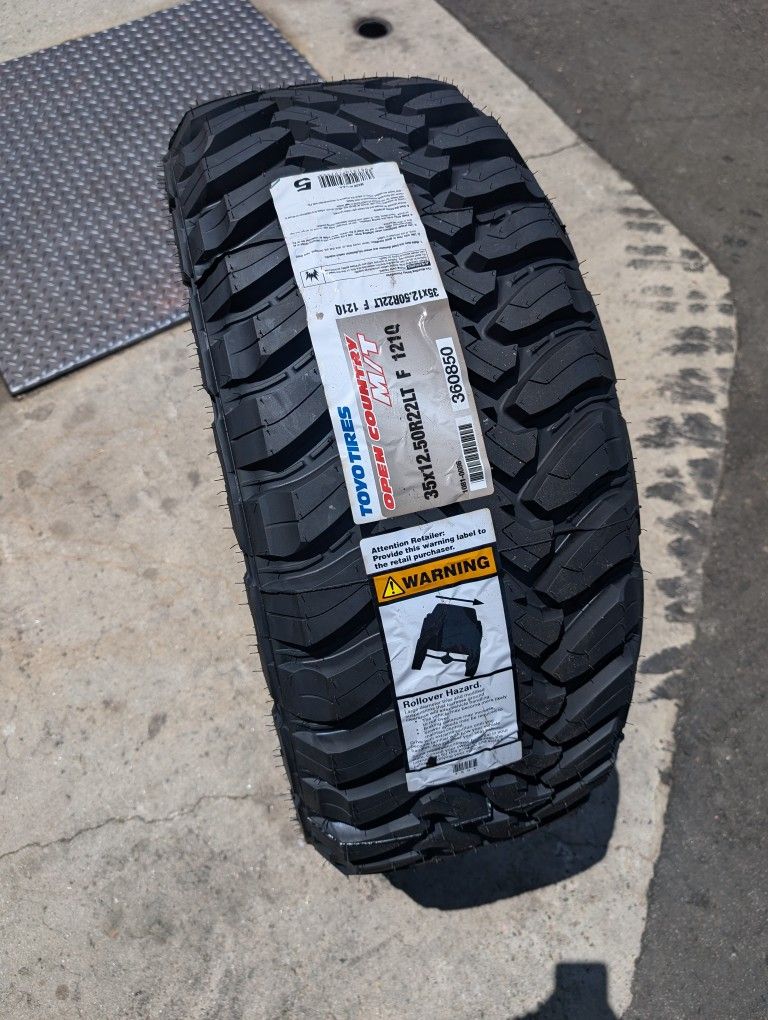 35/12.5/22 Toyo MT 12 Ply