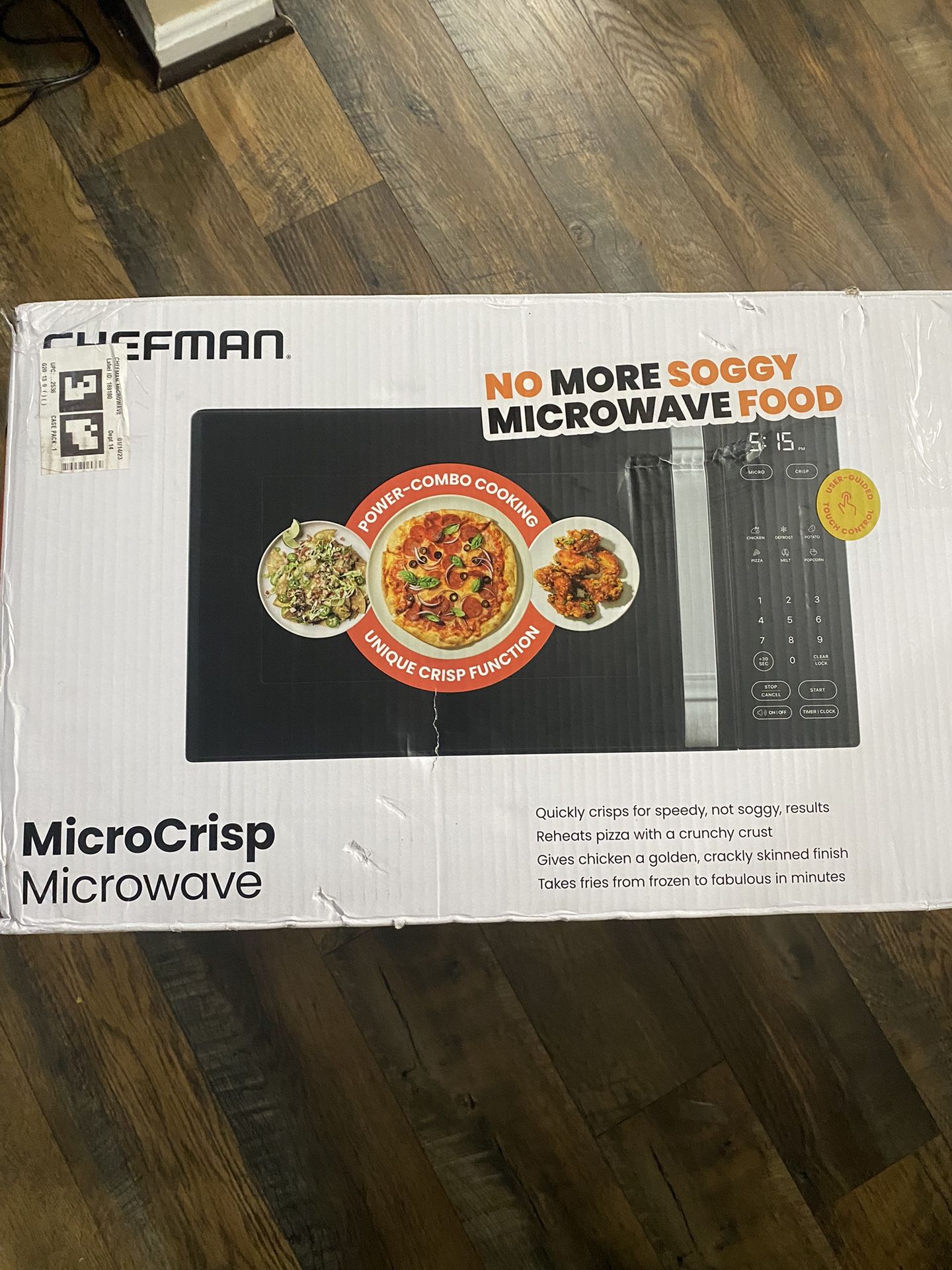 Chefman MicroCrisp 1.1 Cu ft 1000W Microwave + Crisper, Black, New