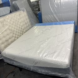 Queen Size Memory Foam Mattress Brand New
