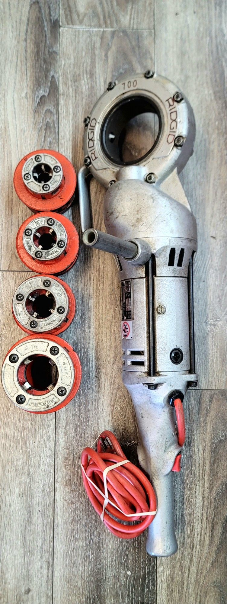 Ridgid 700 Power Drive Compact Handheld Heavy-Duty Pipe Threading Machine 