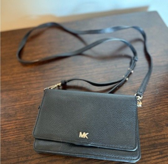 Michael Kors Small Wallet Crossbody 