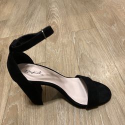 ADORABLY SEXY CUPID HEELS