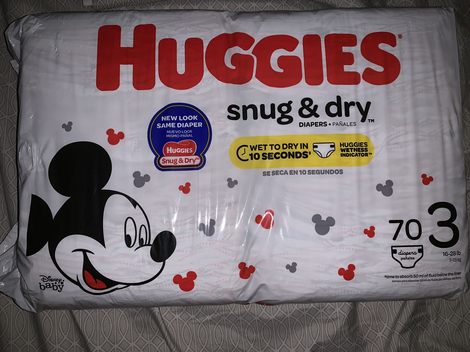 Huggies Snug and Dry, Size 3, 70 count