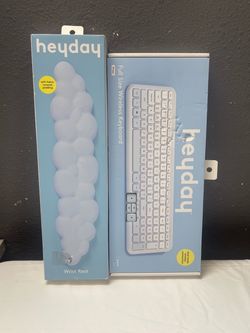 Heyday Full Size Wireless Keyboard & Wrist Rest Bundle