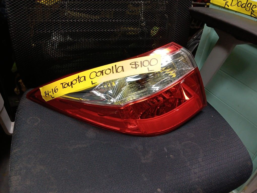 2014-16 Toyota Corolla Left Tail Light