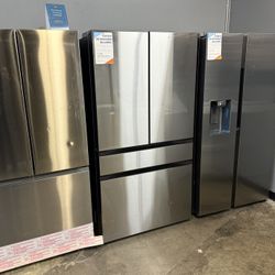 Samsung - Bespoke 29 cu. ft. 4-Door French Door Refrigerator with Inner Beverage Center - Stainless Steel