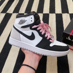 Jordan 1 Bleached Coral 