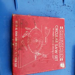Craftsman circular. saw set