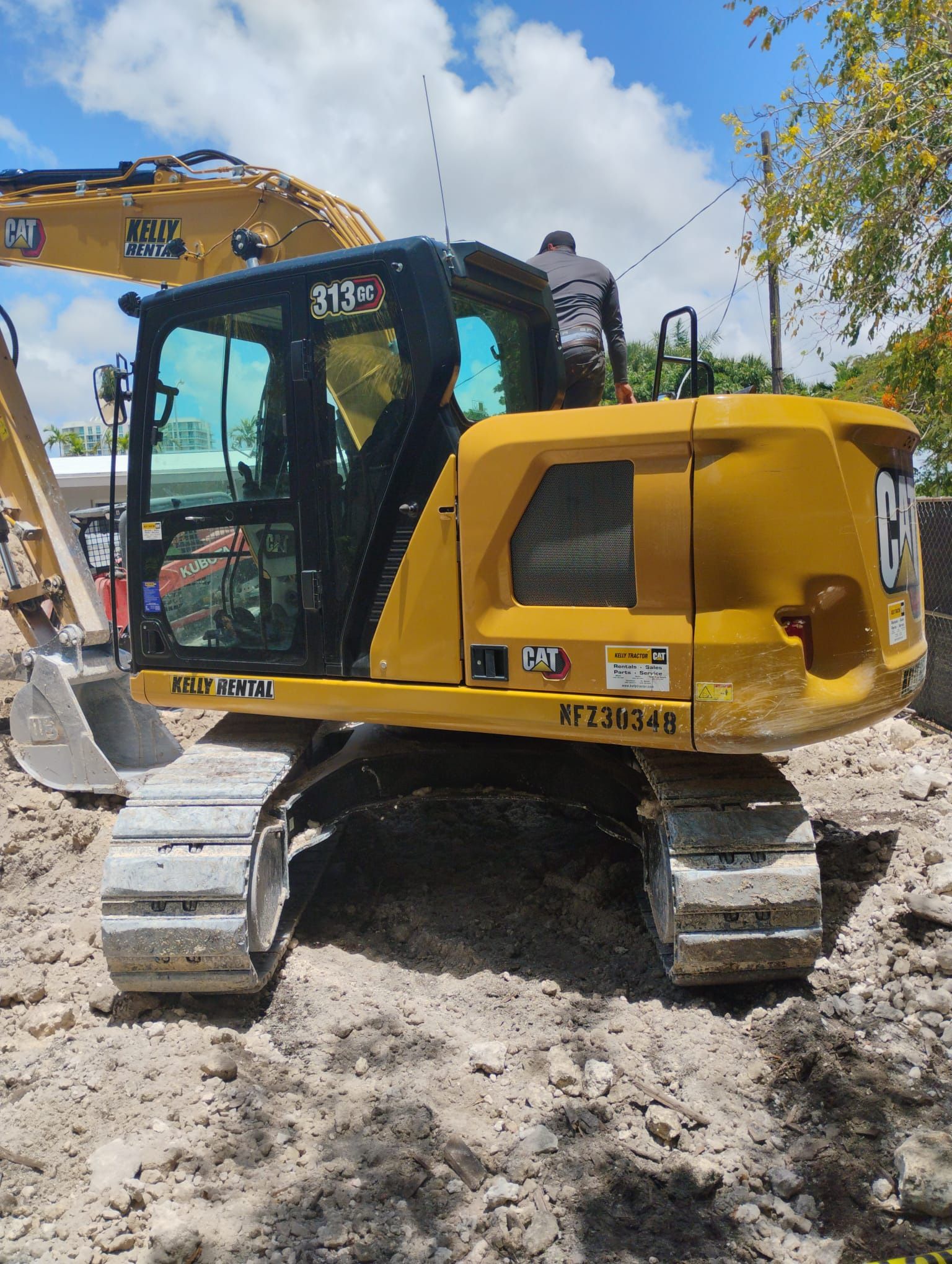 Bobcat Excavadora Volteó