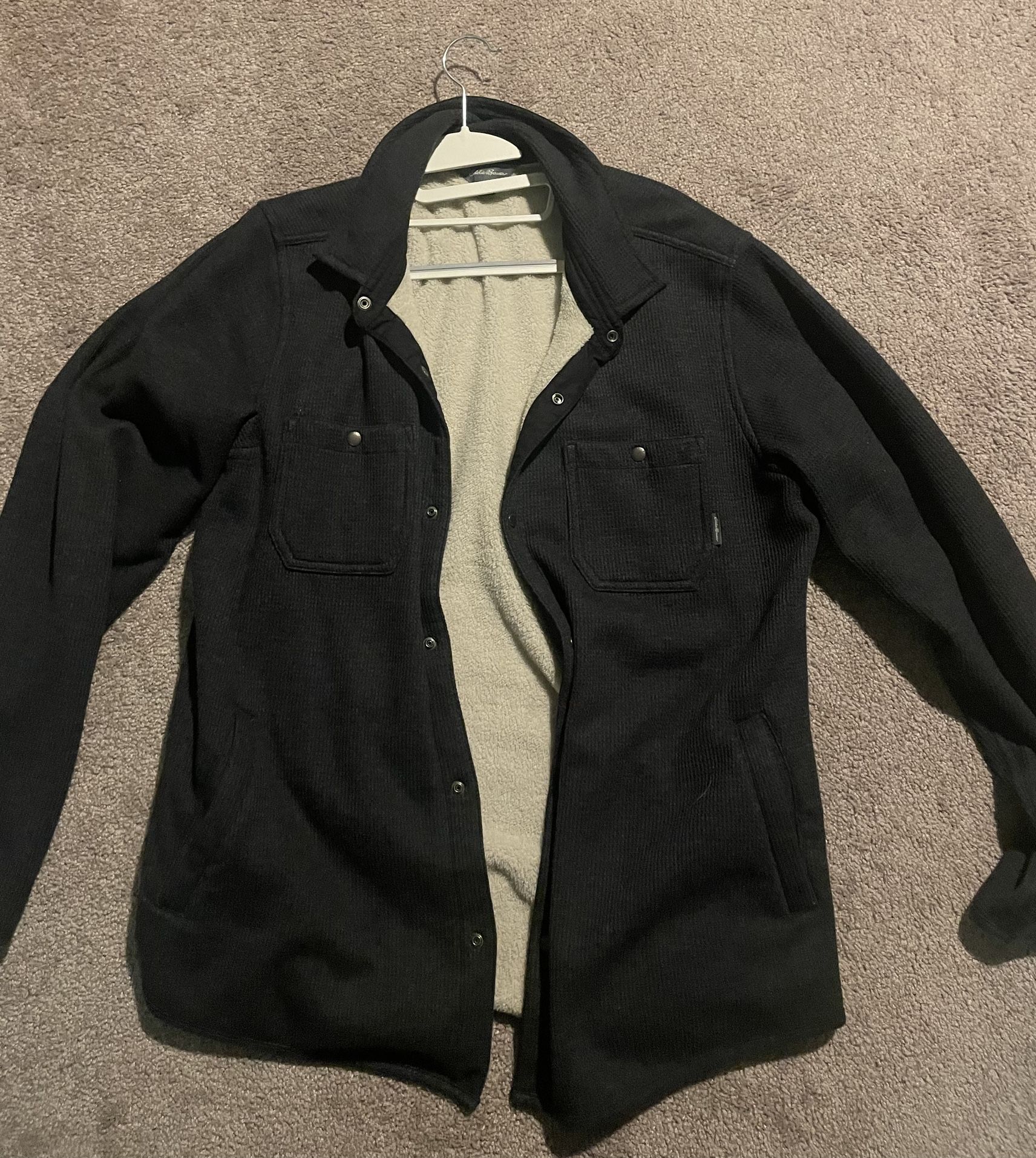 Men’s Eddie Bauer Fleece Button (L)