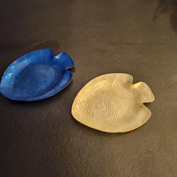 2 PIER ONE Melanine Iridescent Finish Fish Plates/trays Set