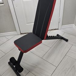 New Foldable 660lbs Capacity Weight Bench.  ASSEMBLED.  Has Flat/Incline/ Decline Positions 
