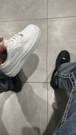 NIKE AIRFORCE1 WHITE