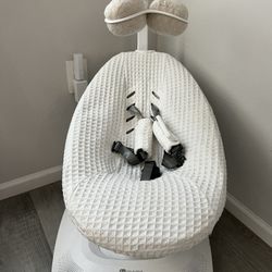 4 Moms Swing 