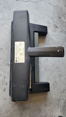Hole puncher