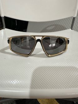 Mint Condition Oakley Massillon Titanium Players Collection  Sunglasses 100% Authentic