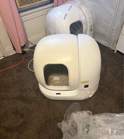 Automatic self cleaning litter box for cats