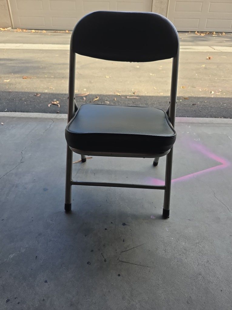 Chair For Kids! Foldable