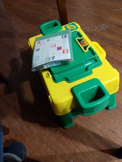Crayola Play/Art Set