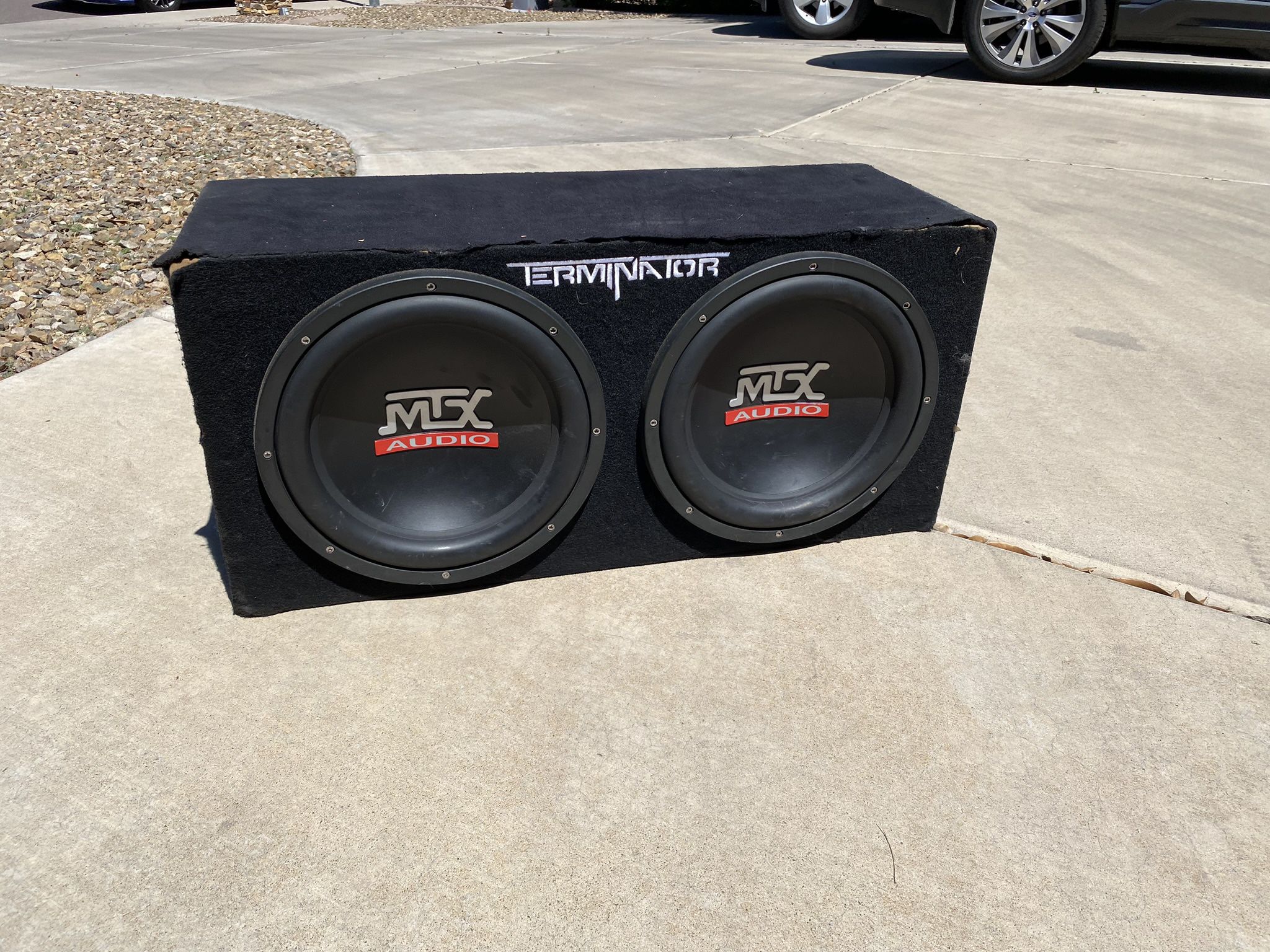 2 12in Subwoofers With Amp.. 1  SUB BLOWN 