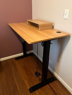 Work desk