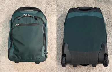 REI Recreational Equipment INC. Wheeled  Carry-On Luggage Bag Green 19” x 13” x  10”