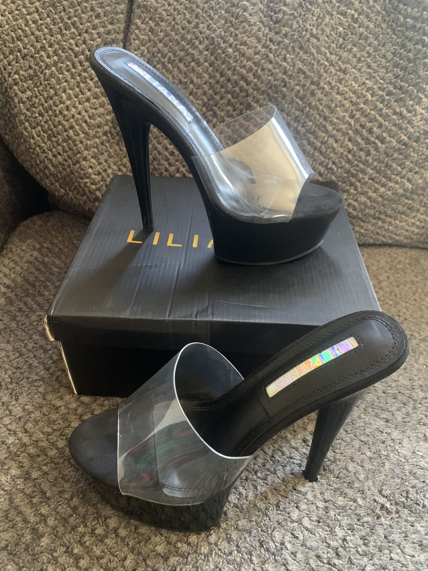 Liliana black mafia-6 heels size 7.5