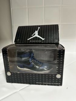 Vintage 2000 Nike Classics Air Jordan 1 Royal Blue Bowen Designs Figurine #2469/3000 NIB