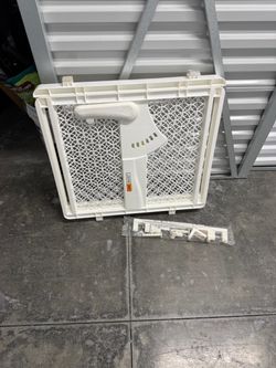 Baby gate