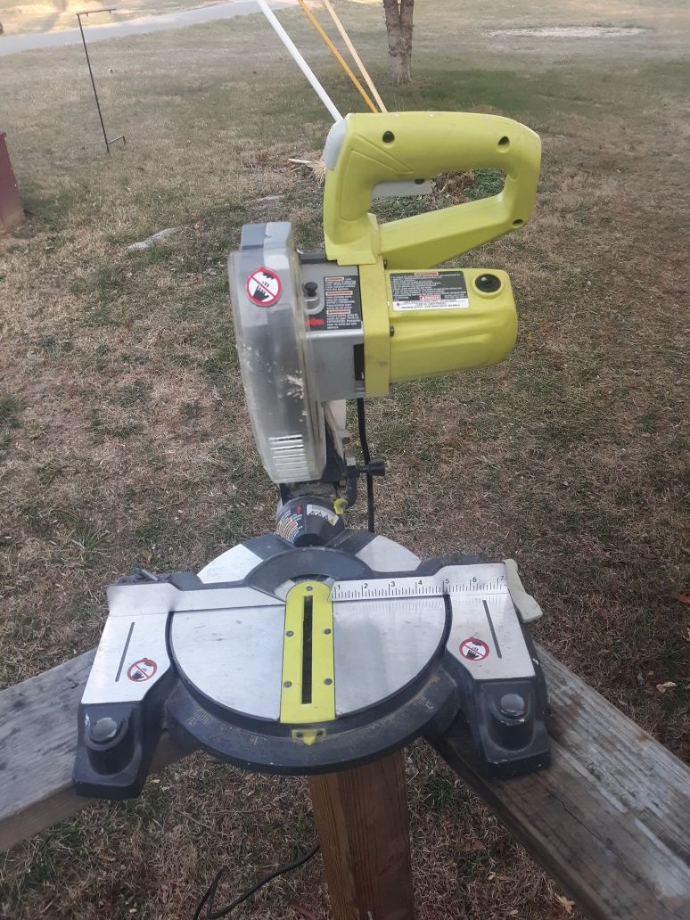 Ryobi mitter saw