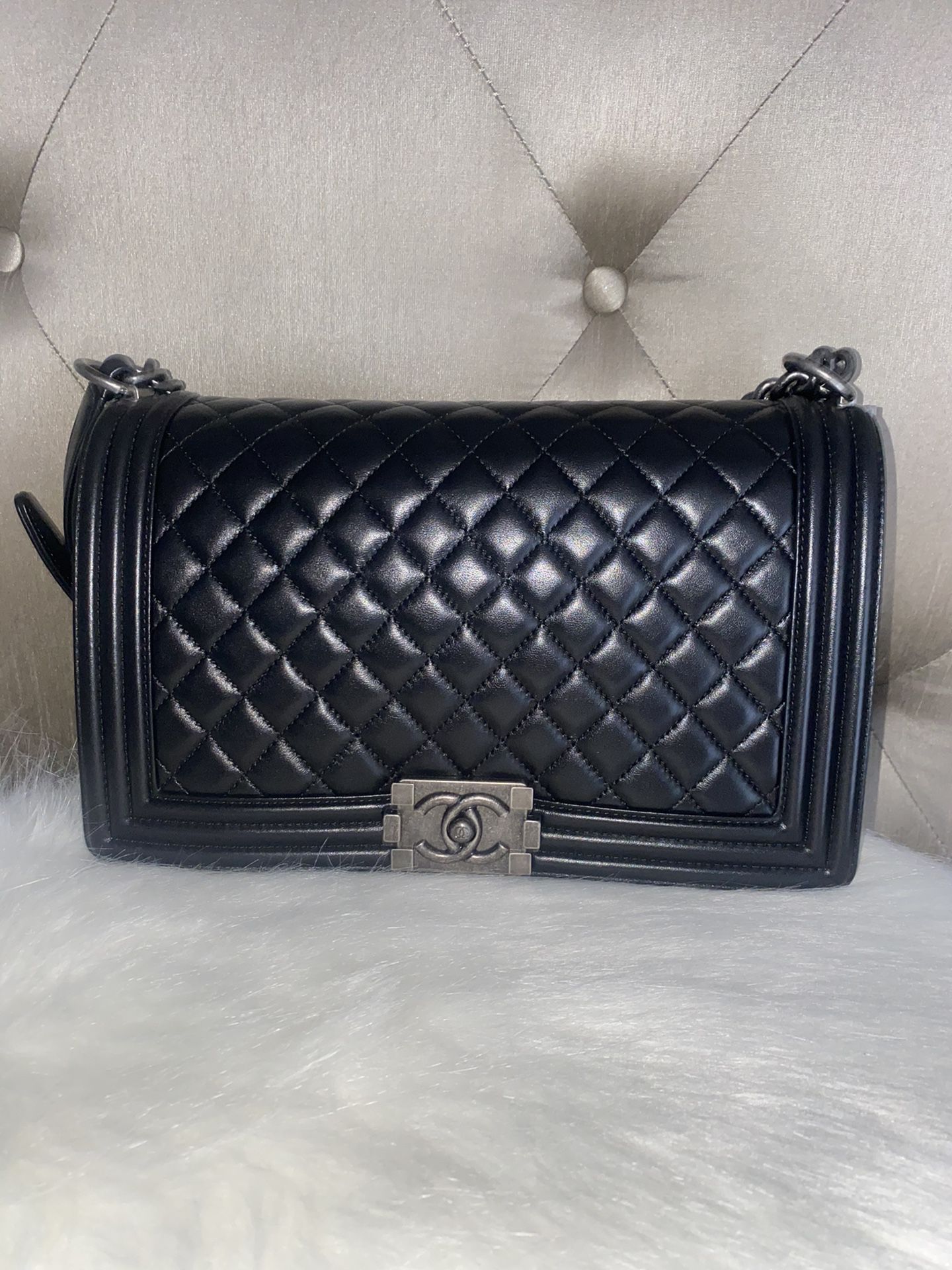 Chanel boy quilted large flap bag labms brand new with receipt
