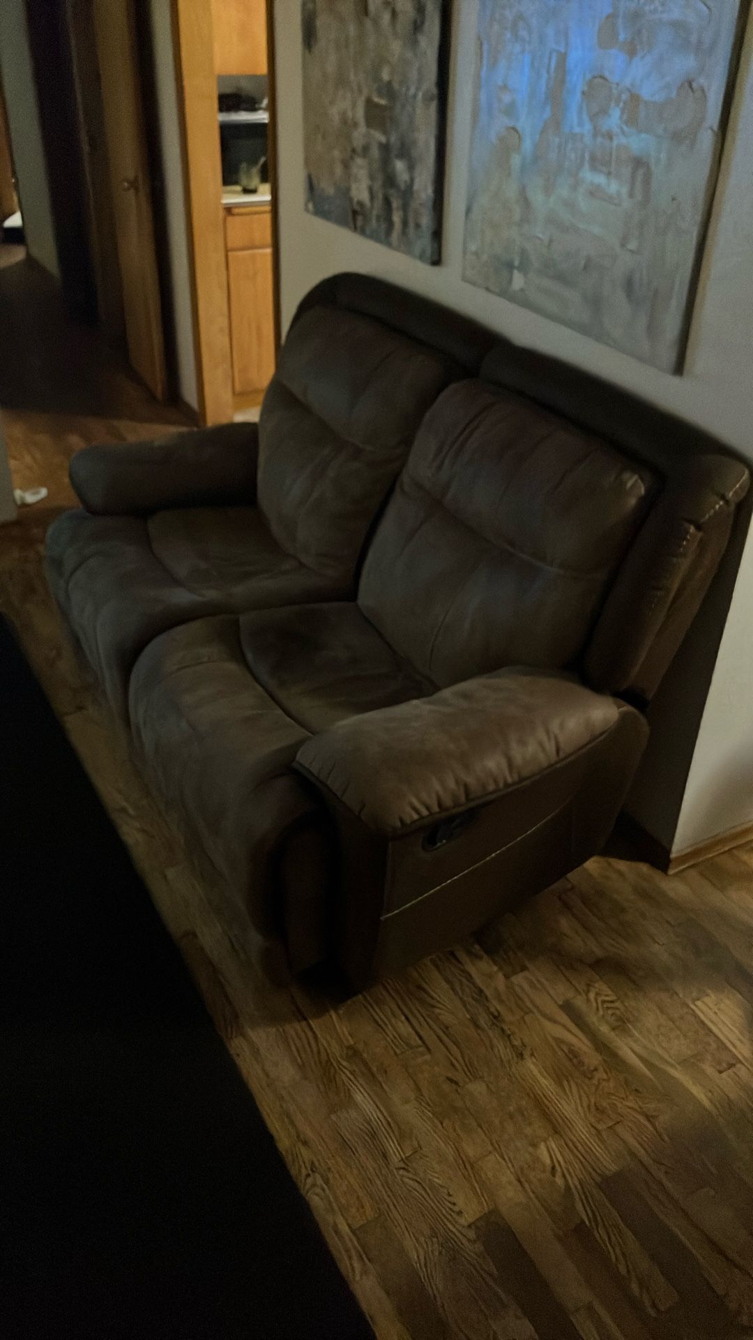 Recliner Loveseat Like New 5.5’ By 3.5’