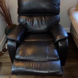 Leiston Leather Dual Power Recliner with USB Power Outlet