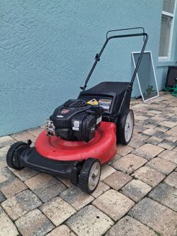 YardMachine 21" Push Mower