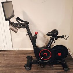Echelon Connect EX-5s-22" Monitor (BARELY USED)