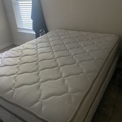 Full Size Bed 