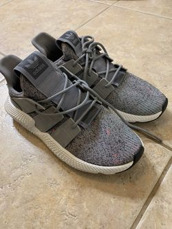 Adidas 10.5 shoes