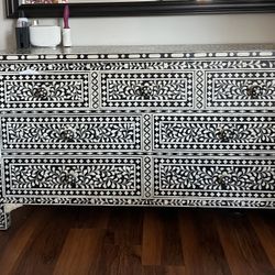 Bone Inlay 7 Drawer Dresser