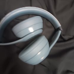 Beats Solo 4