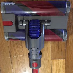 Dyson Genuine Double Fluffy Soft Roller For Dyson Omni-Glide Floor Head- SV19.  Item is previously used but is cleaned up in and out and in good worki