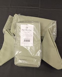 118 - Sage cotton napkinks