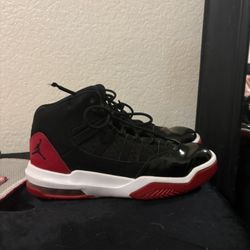 Air Jordan Max Aura 6Y 