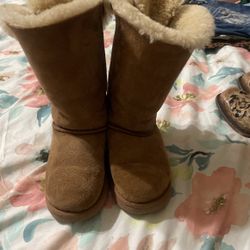 Ugg Boots Size 4
