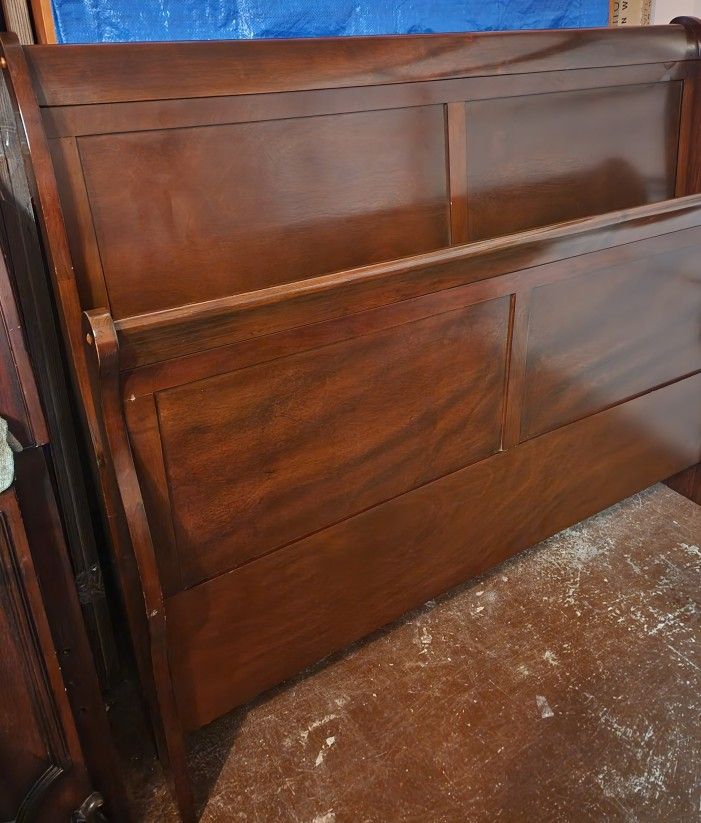 Full Size Sleigh Bed-Brown Cherry