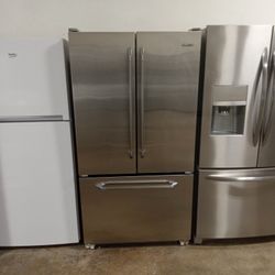 25 Cubic Foot Decor Refrigerator Counter Depth Bottom Freezer Pull Out Water Nice Inside Free Delivery Vancouver Area