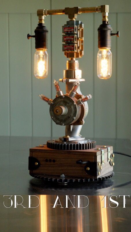 Nixie tube clock/lamp