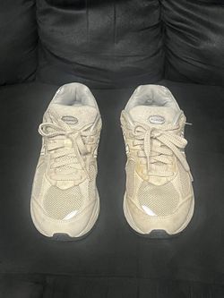 New Balance Shoes Size 4 $35 or Best Offer