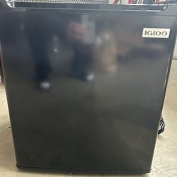 Igloo Refrigerator 