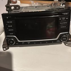 Nissan Frontier Stick Radio