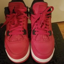 Air Jordan Retro 4